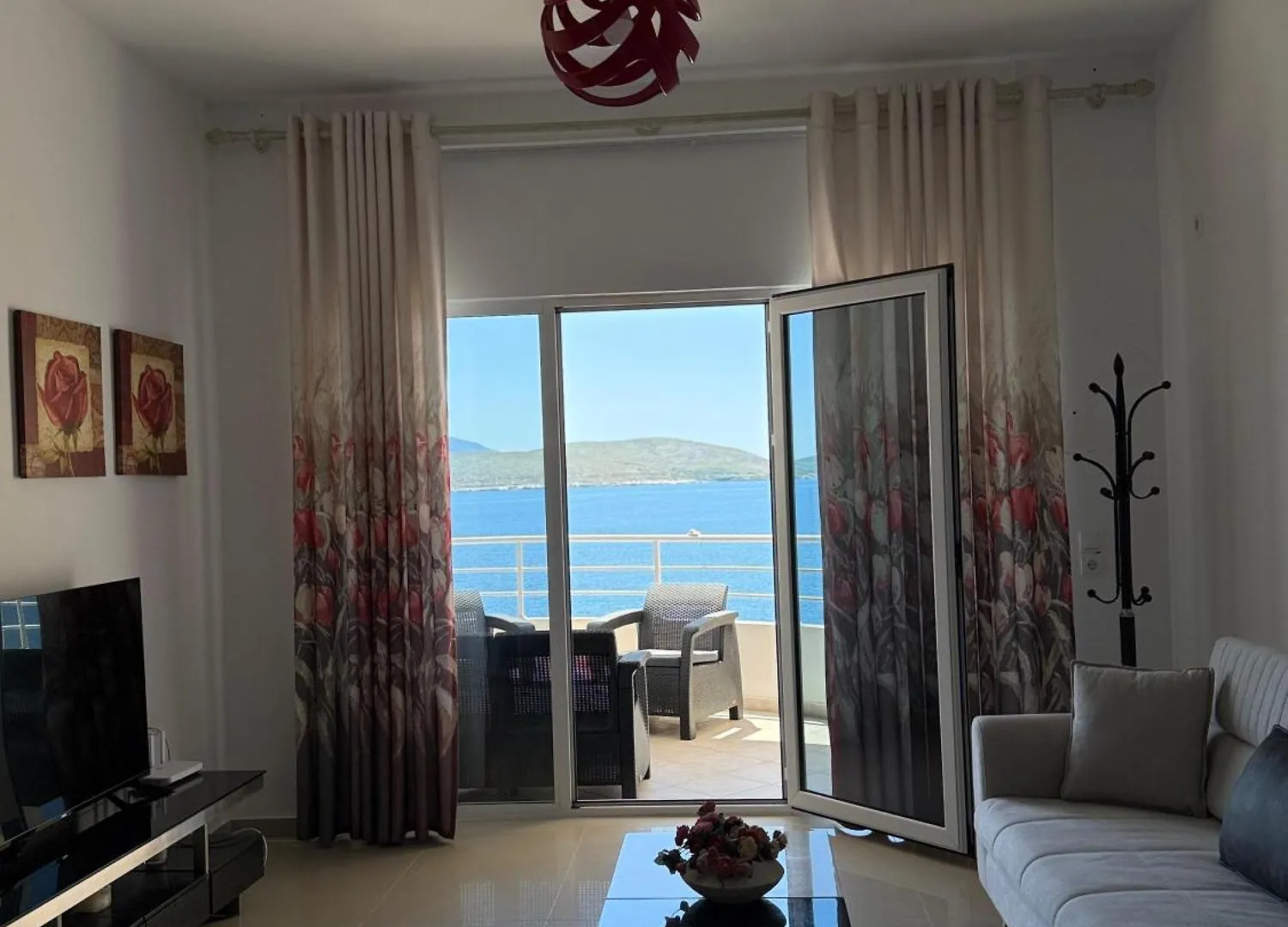 Red Infinity Seaview Apartment Saranda