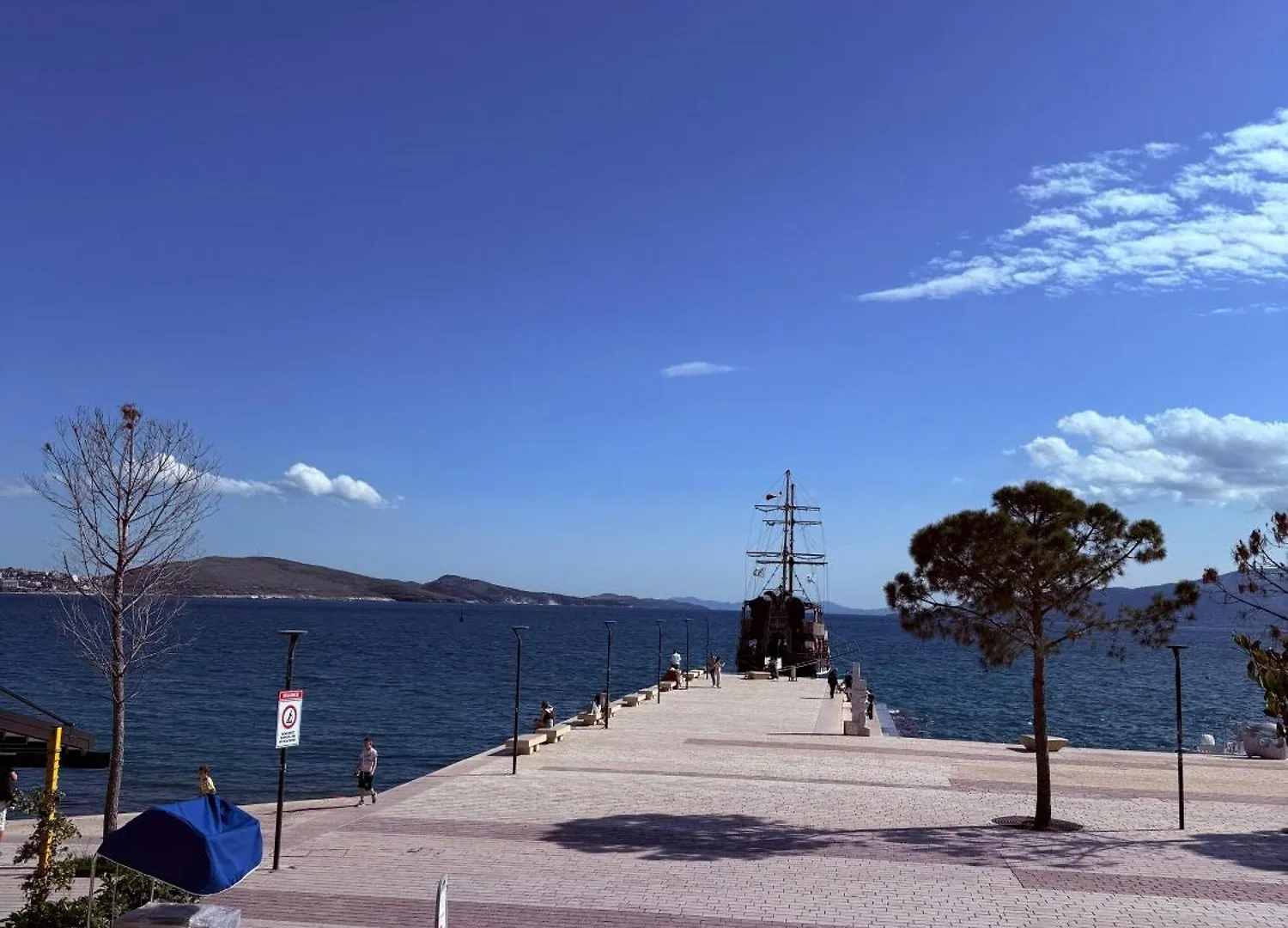 Red Infinity Seaview Apartment Saranda 0*, Саранда Албания